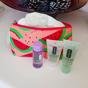NWOT Clinique/Donald rare bundle